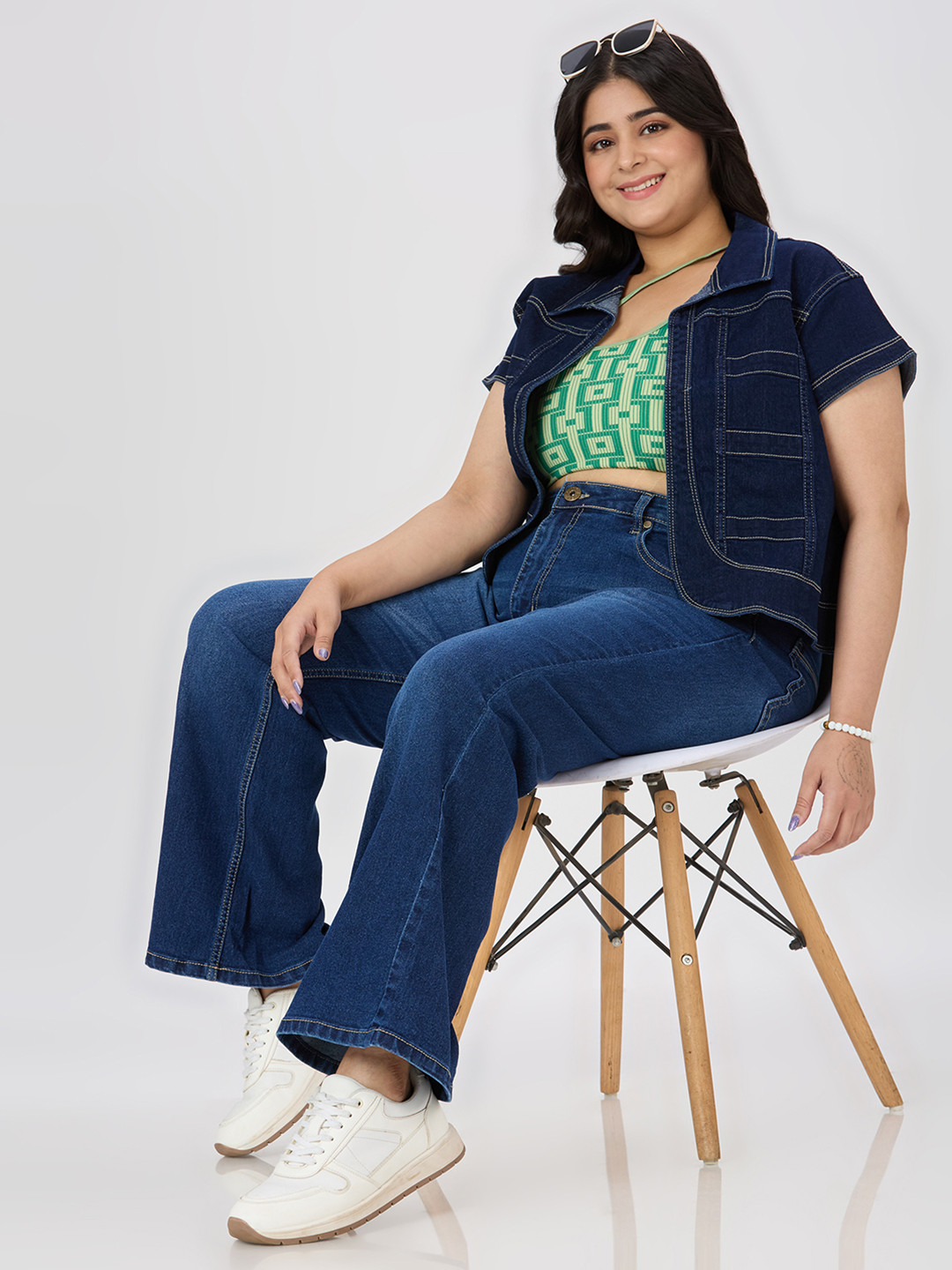 Style Quotient Plus Women Classic Bootcut High-Rise Light Fade Stretchable Jeans