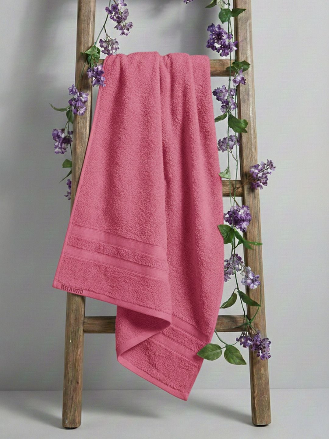 Raymond Home Magenta & Rose 1 Cotton 500 GSM Bath Towel