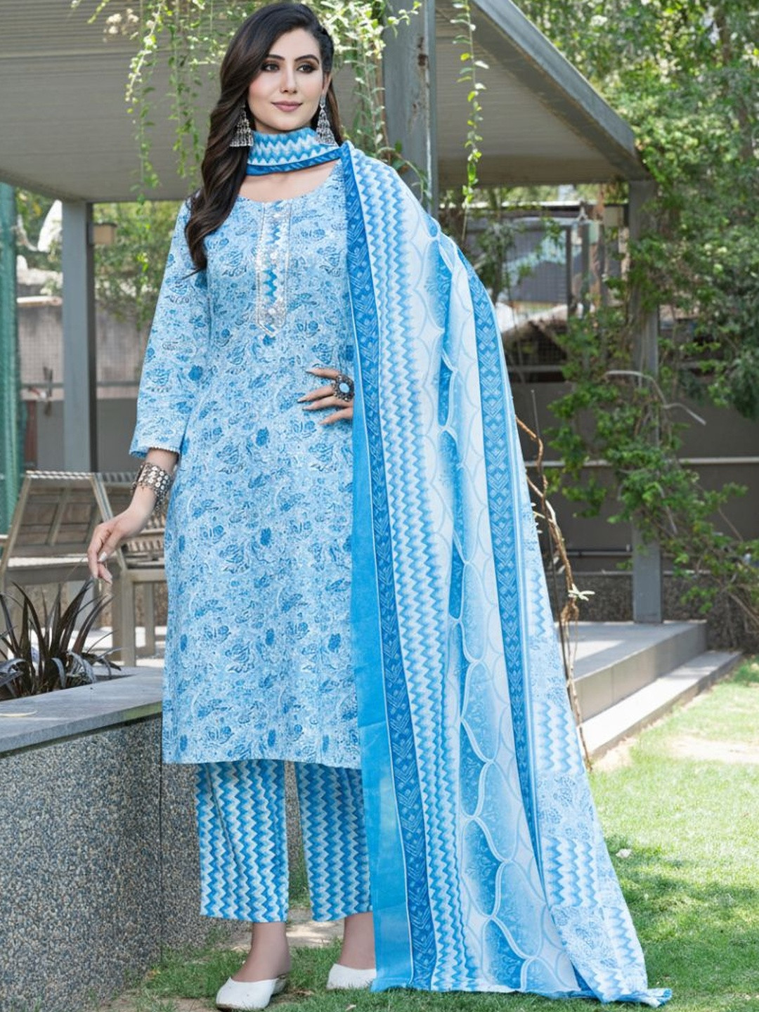 BulBul Women Ethnic Motifs Printed Regular Thread Work Pure Cotton Kurta with Trousers & With Dupatta