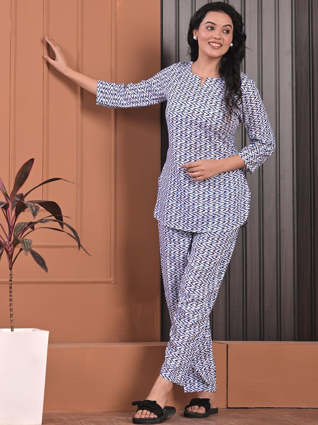 MISS REKHA Women Printed Night suit