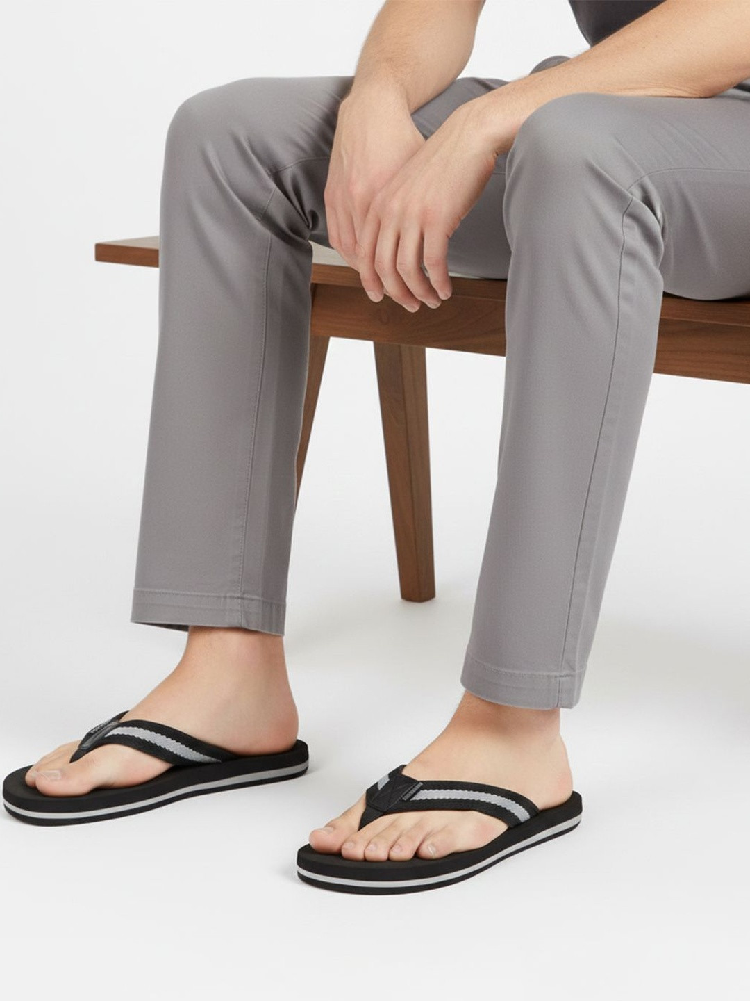 Mens Angular Slippers in Black/Grey
