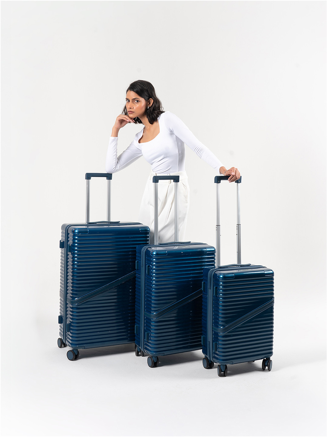 Assembly Set Of 3 Oblique Family Trolley Bags