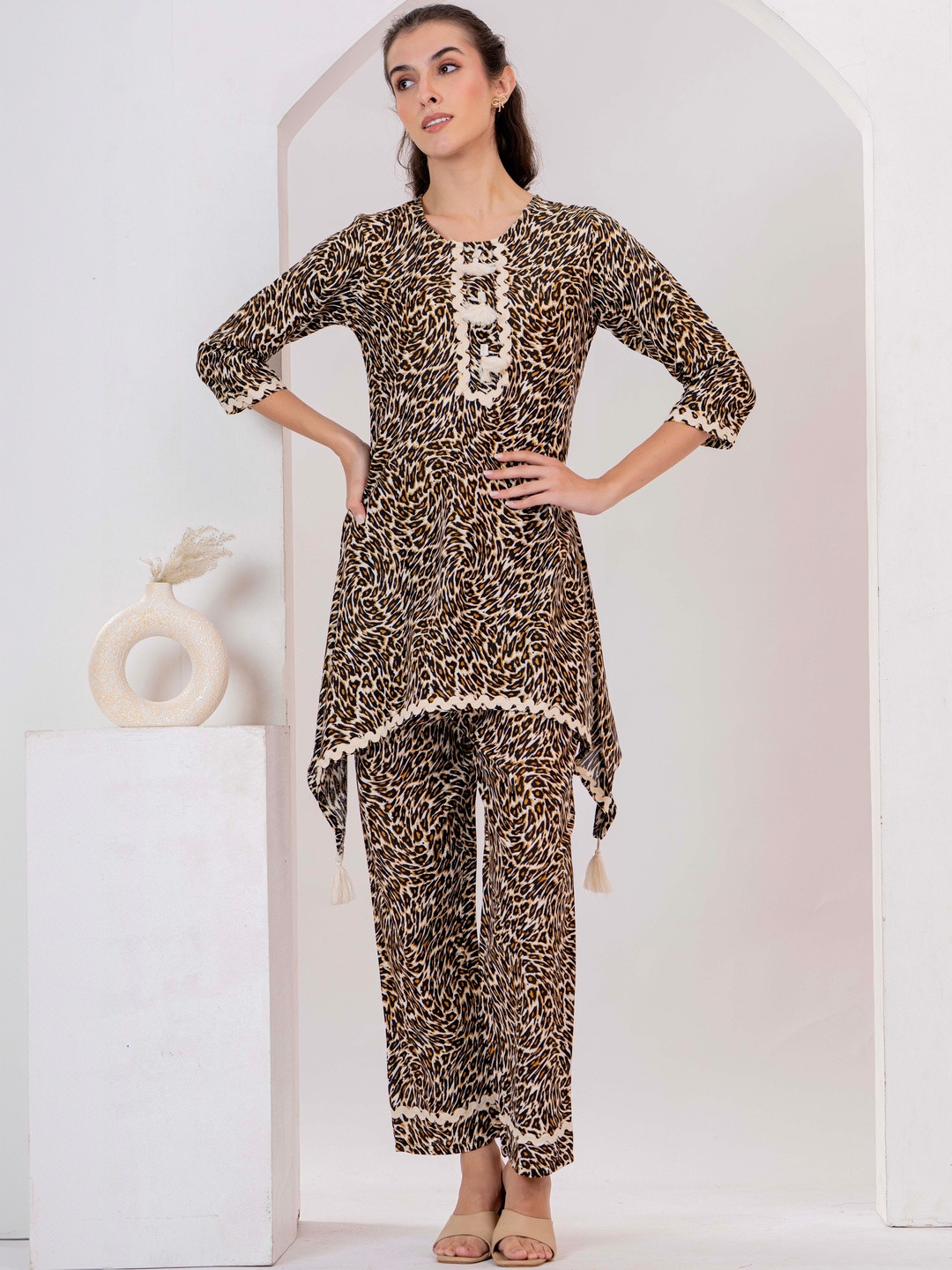 OH MI DIOS Women Camouflage Animal Print Coordset