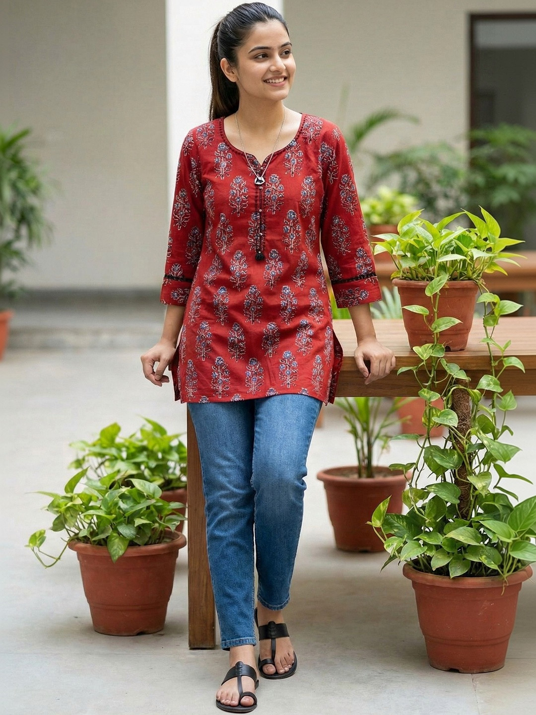 Rajnandini Botanical Printed V-Neck Pure Cotton Kurti