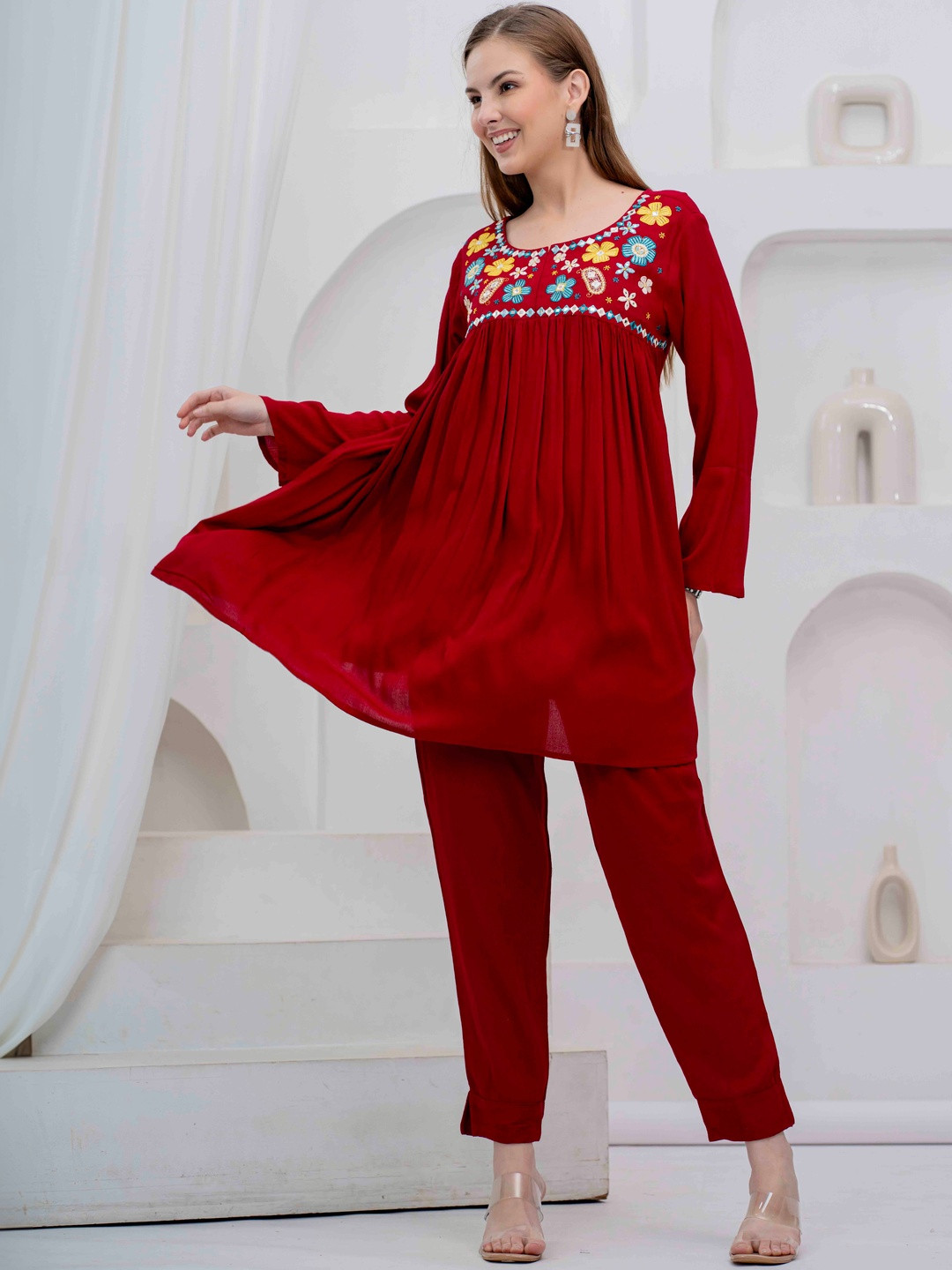 OH MI DIOS Women Red Rayon Crush Coods Set