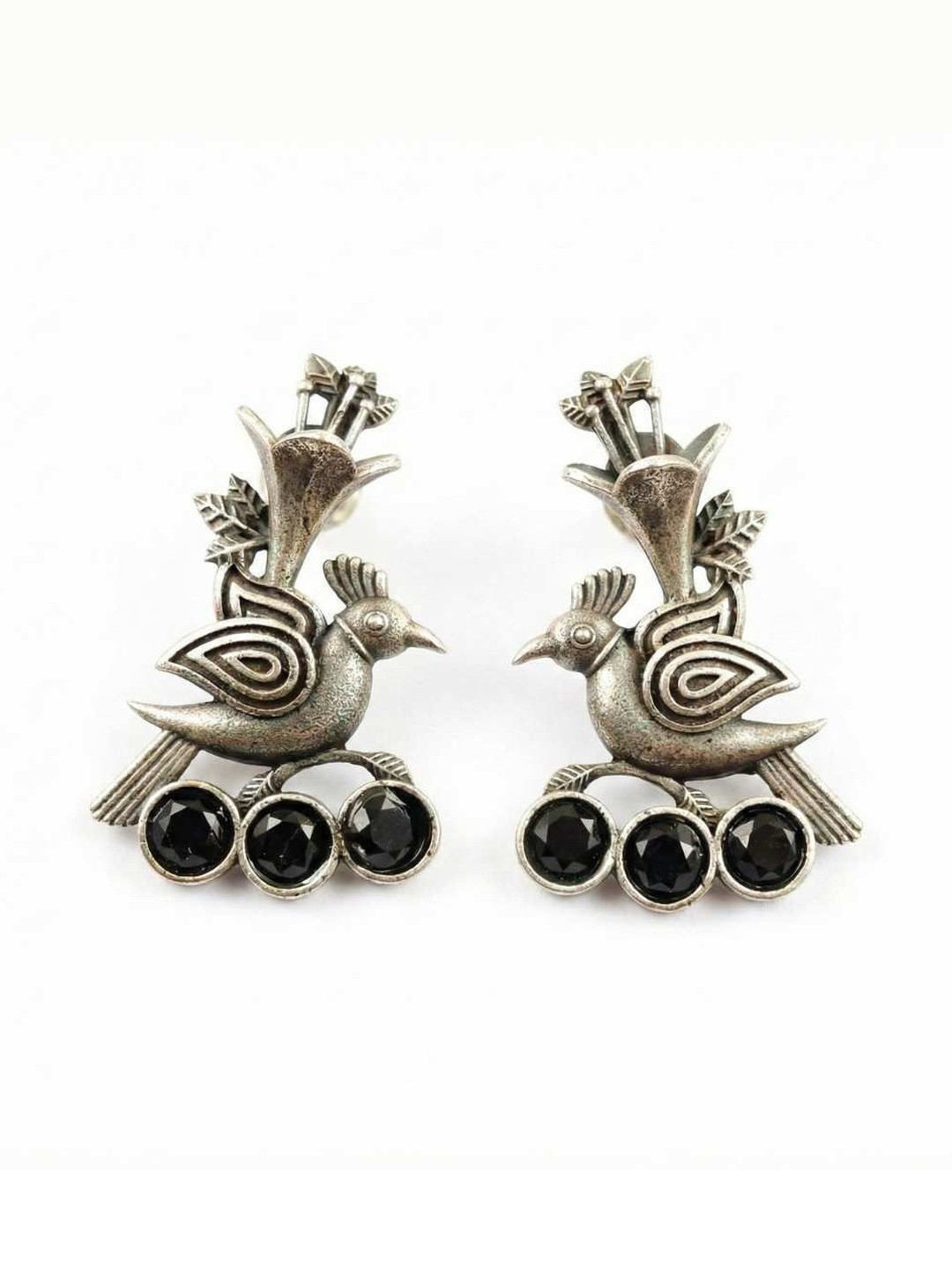 BANITHANI Animal Shaped Studs Earrings