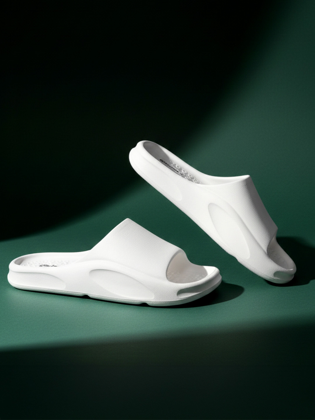 glitchez Men Solid Sliders