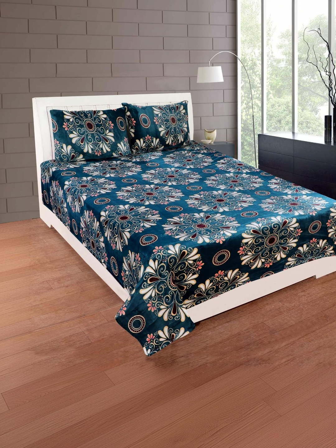 RD TREND Teal 300 Woolen King Size Winter Bedsheet & 2 Pillow Covers 90x100 Inch