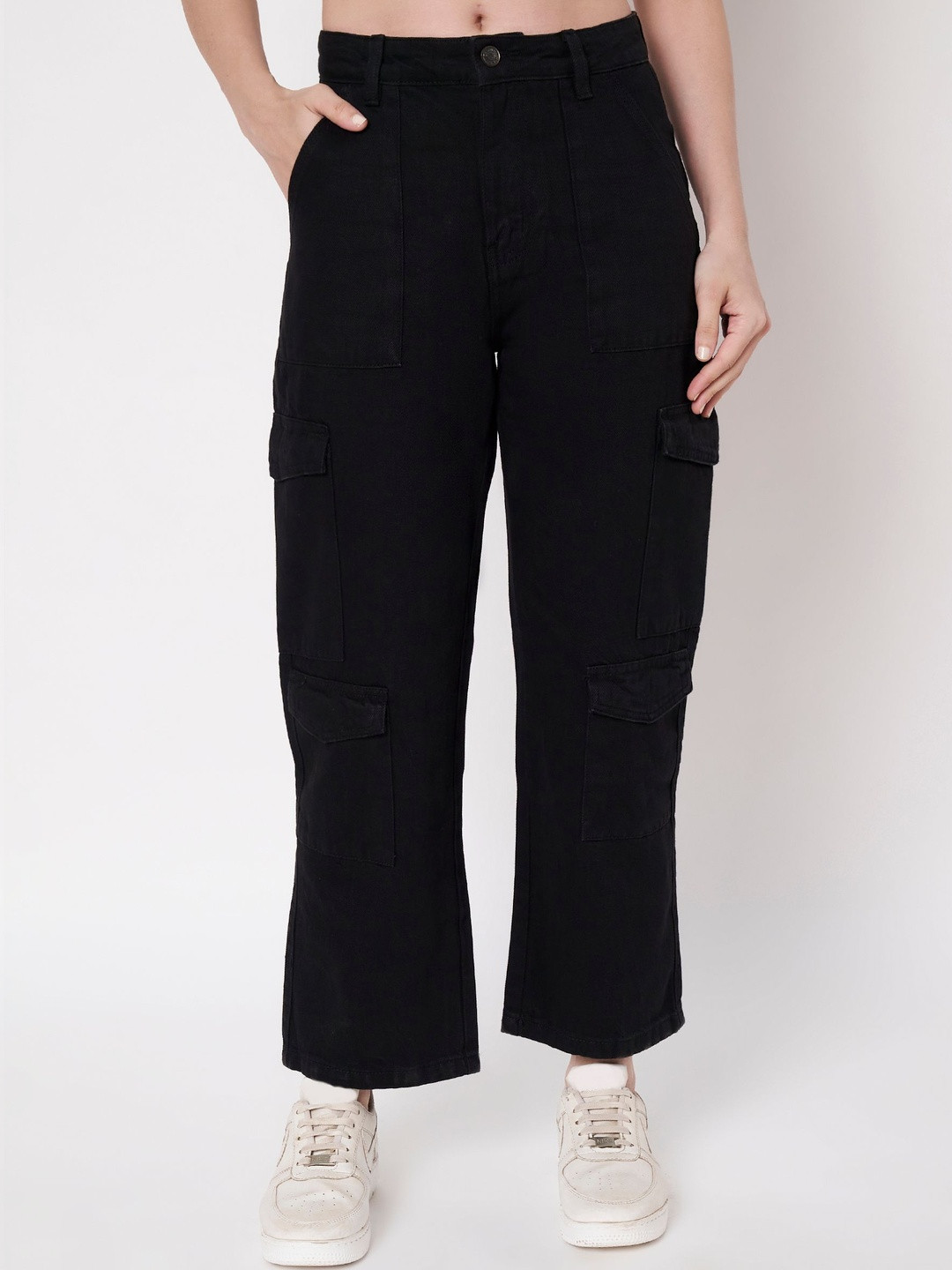 Zaahii Women Relaxed Fit High-Rise Jeans
