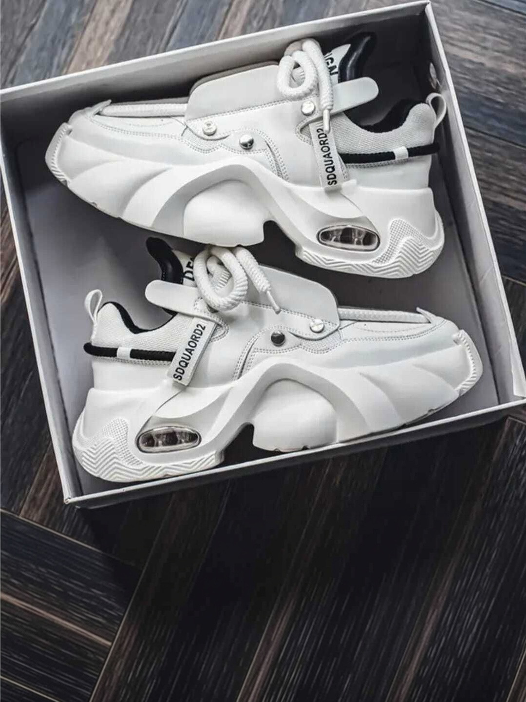 TIGONIS Men Sneakers
