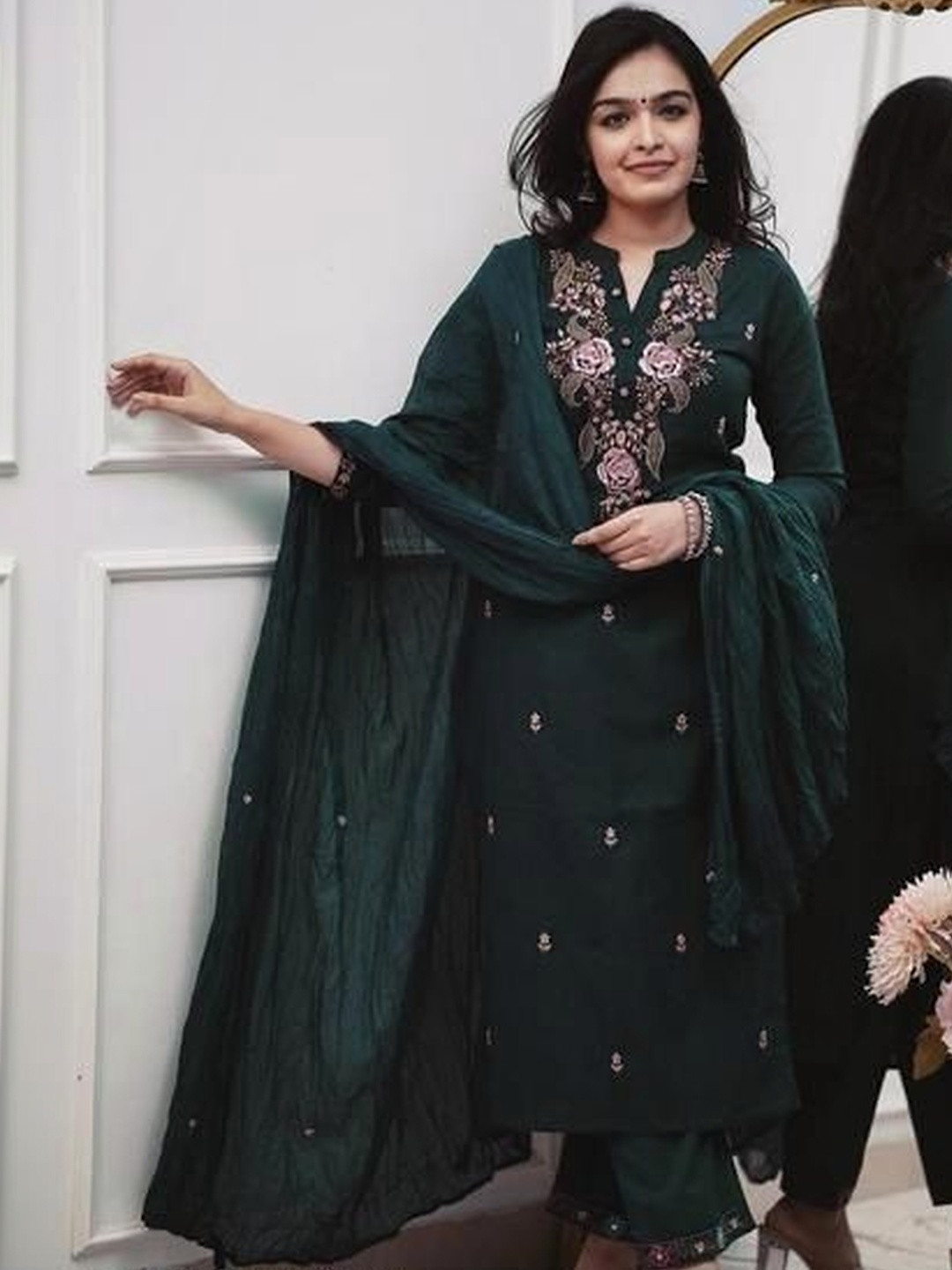 BAESD Women Ethnic Motifs Embroidered Regular Thread Work Kurta with Trousers & With Dupatta