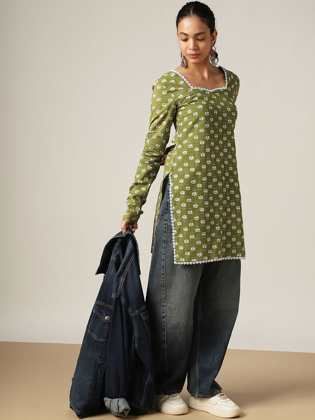 GULMOHAR JAIPUR Hip Length Tie-Ups Floral Square Neck Top