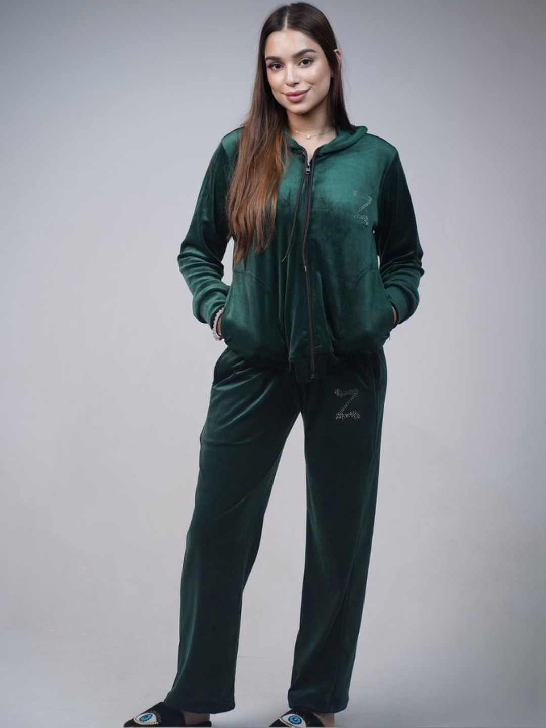 ZORI WORLD Hooded Neck Night Suit