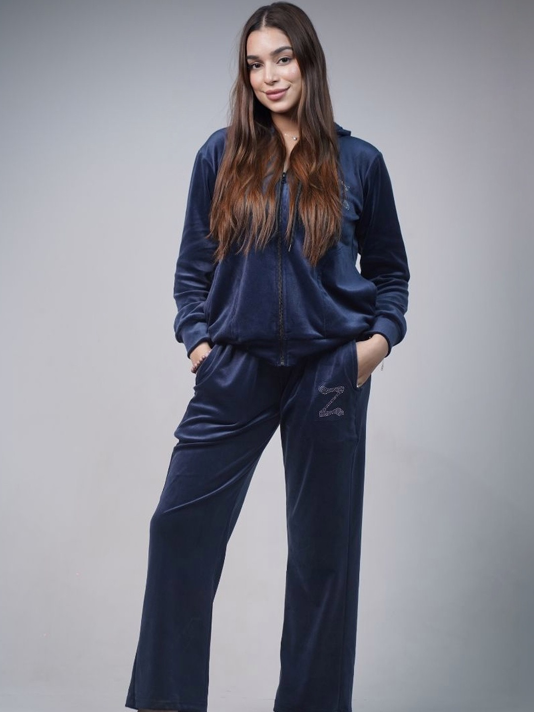 ZORI WORLD Hooded Neck Night Suit