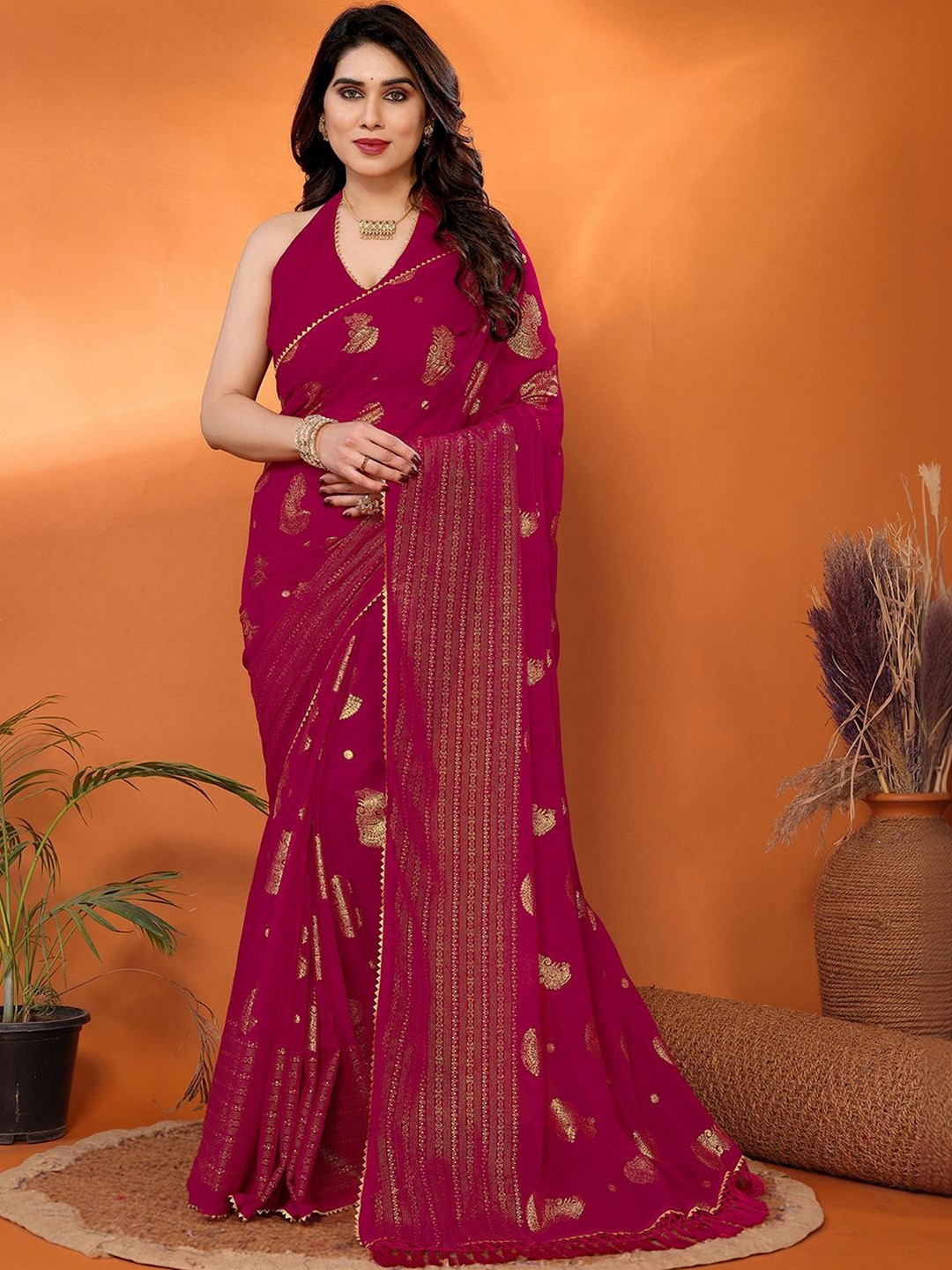 SANISA Ethnic Motifs Belted Saree