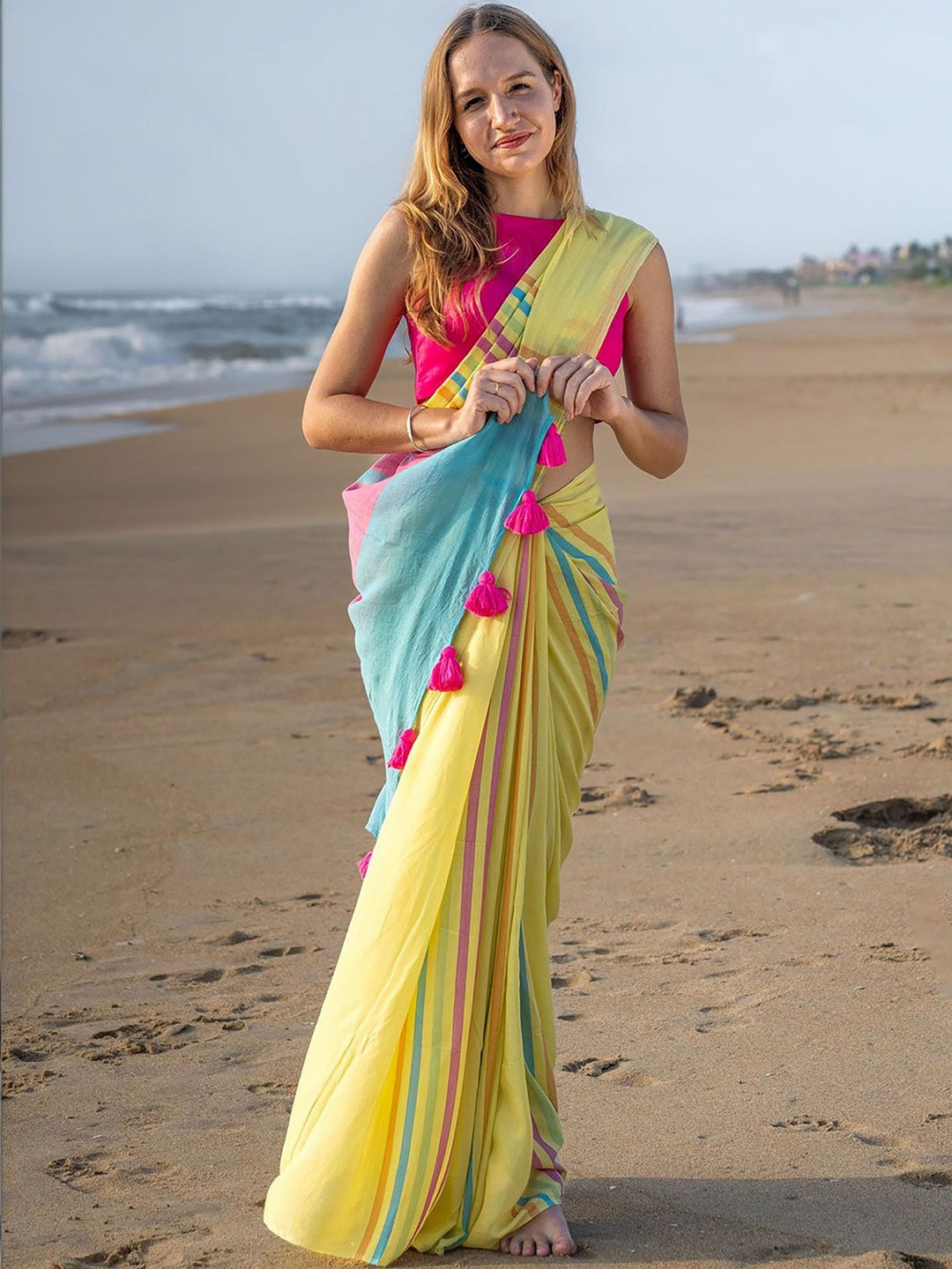 AMRUTKALA SAREES Striped Linen Blend Block Print Saree