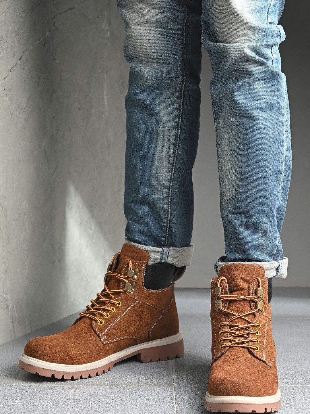 The Roadster Lifestyle Co Men Round Toe Lace-Ups Regular Boots