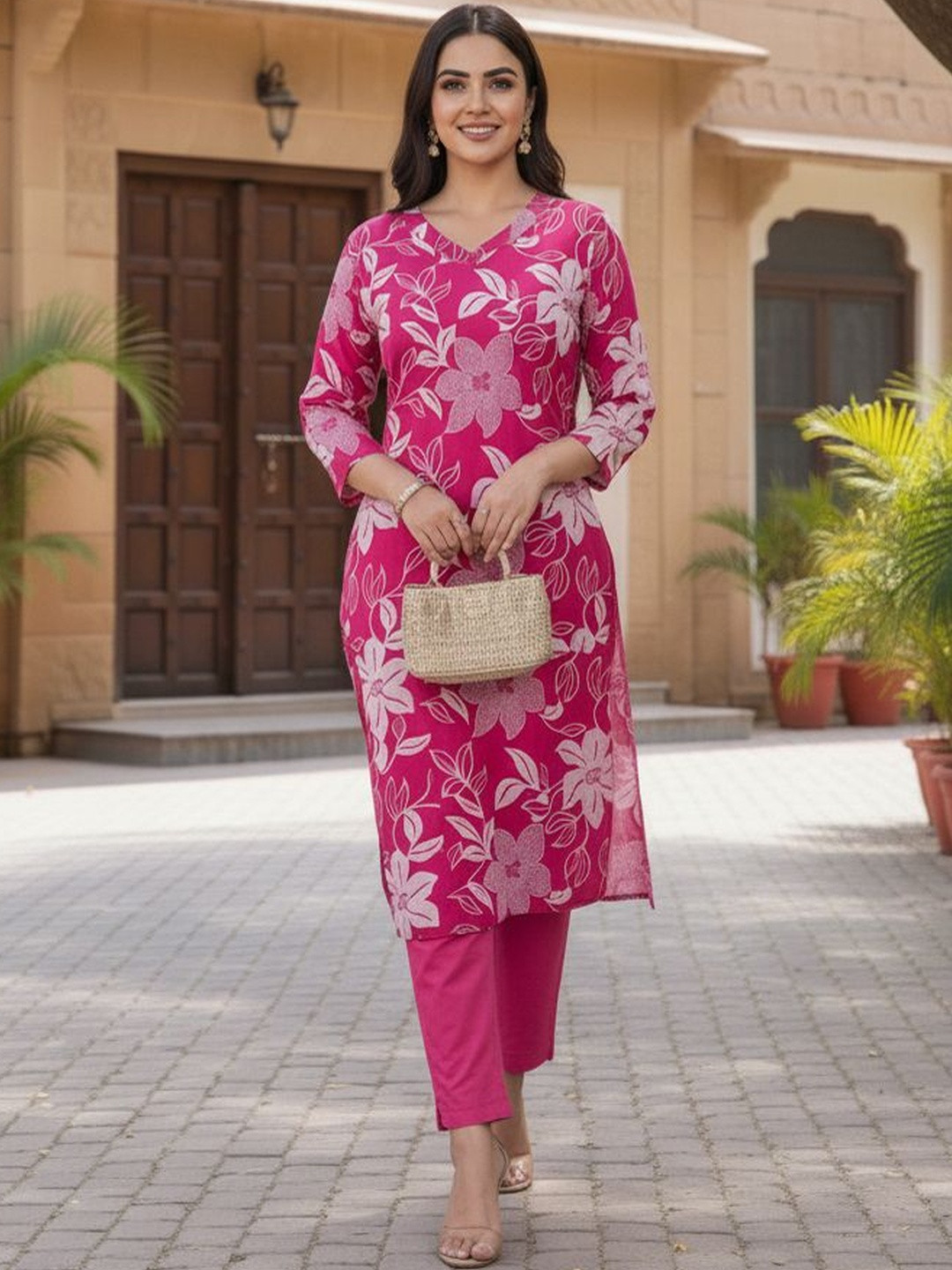 PITRIS Women Floral Printed Regular Kurta with Trousers