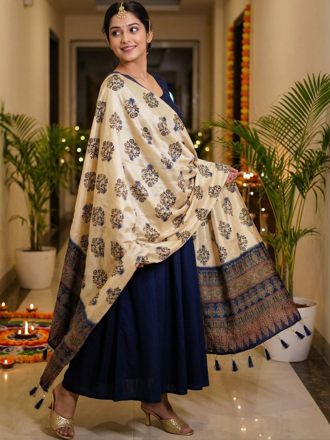 Kaizen TEXO FAB Ethnic Motifs Printed Chinon Dupatta