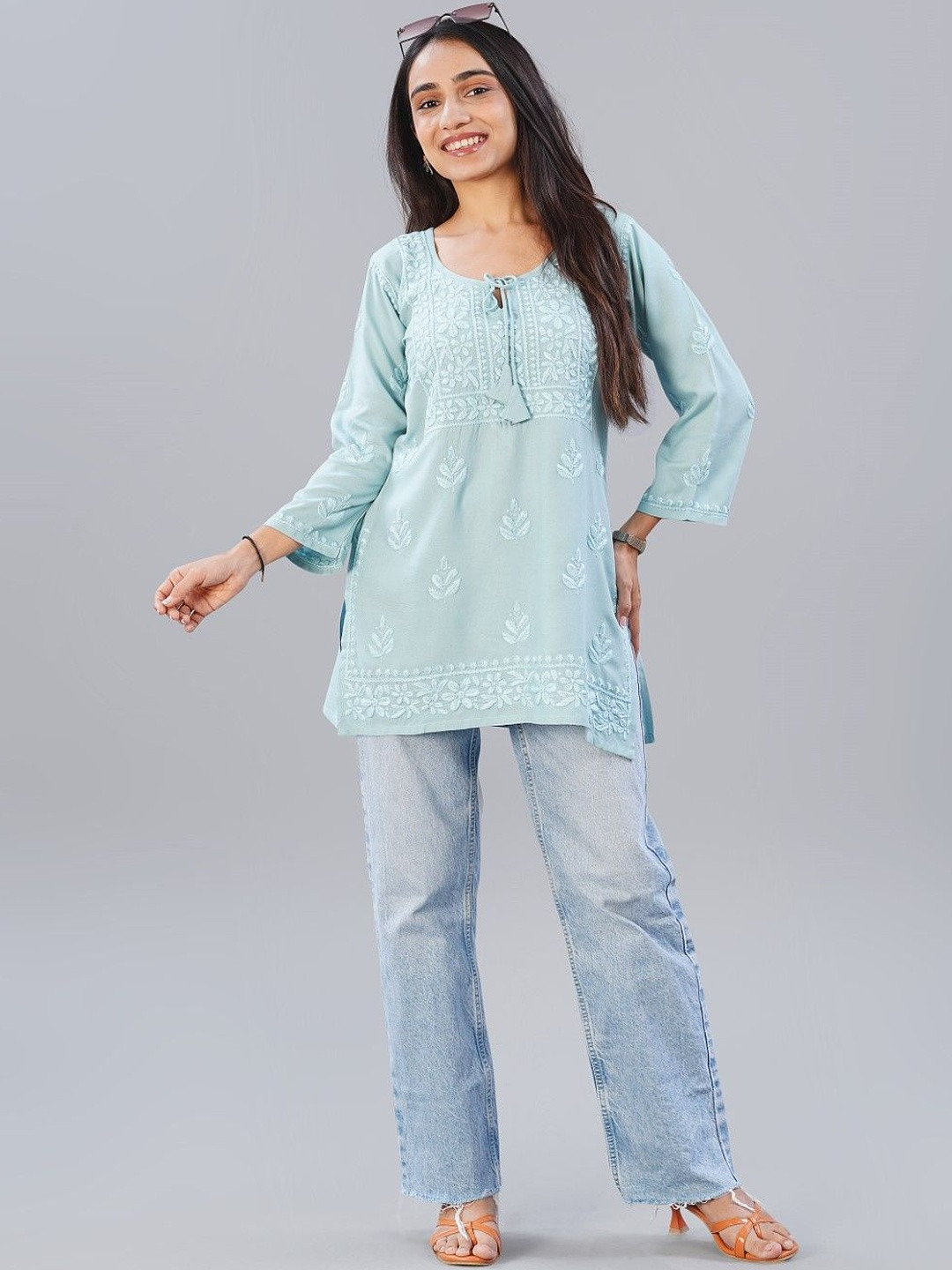 colorkosh Floral Embroidered Thread Work Thread Work Kurti