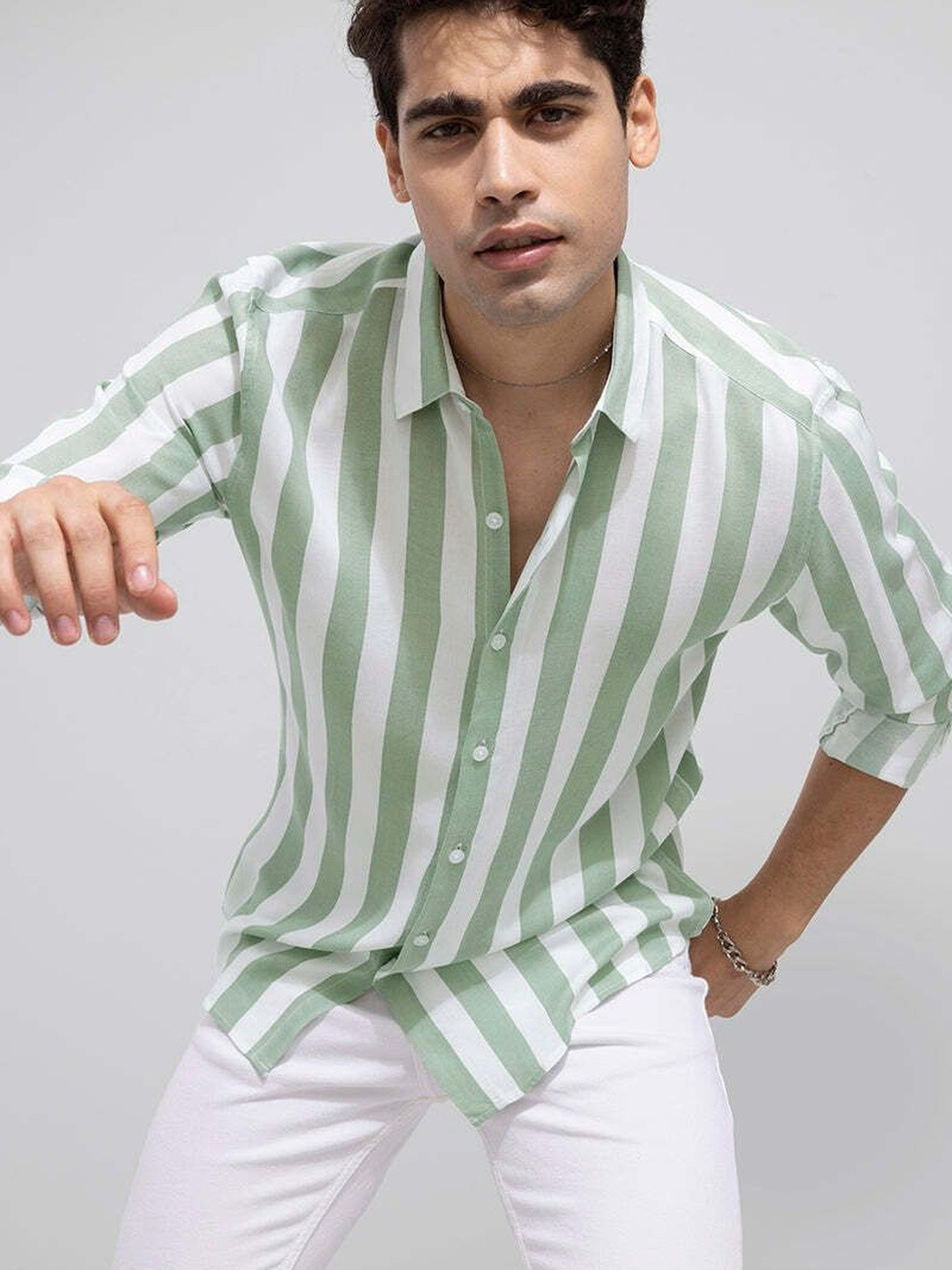 EIGHTEEN UP Men Classic Striped Casual Shirt