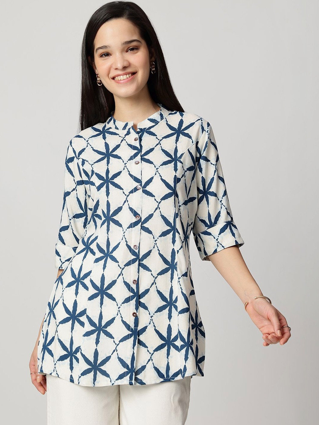 ARAVALII Print Mandarin Collar Indigo Top