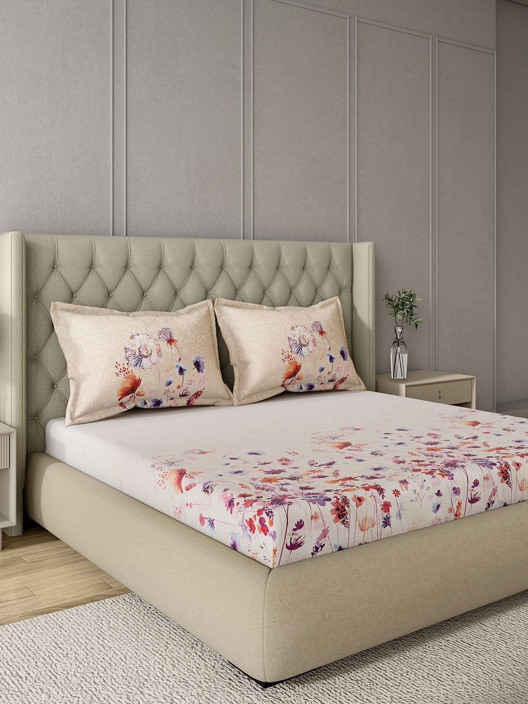 GM Pink Floral 144 TC King Bedsheet with 2 Pillow Covers