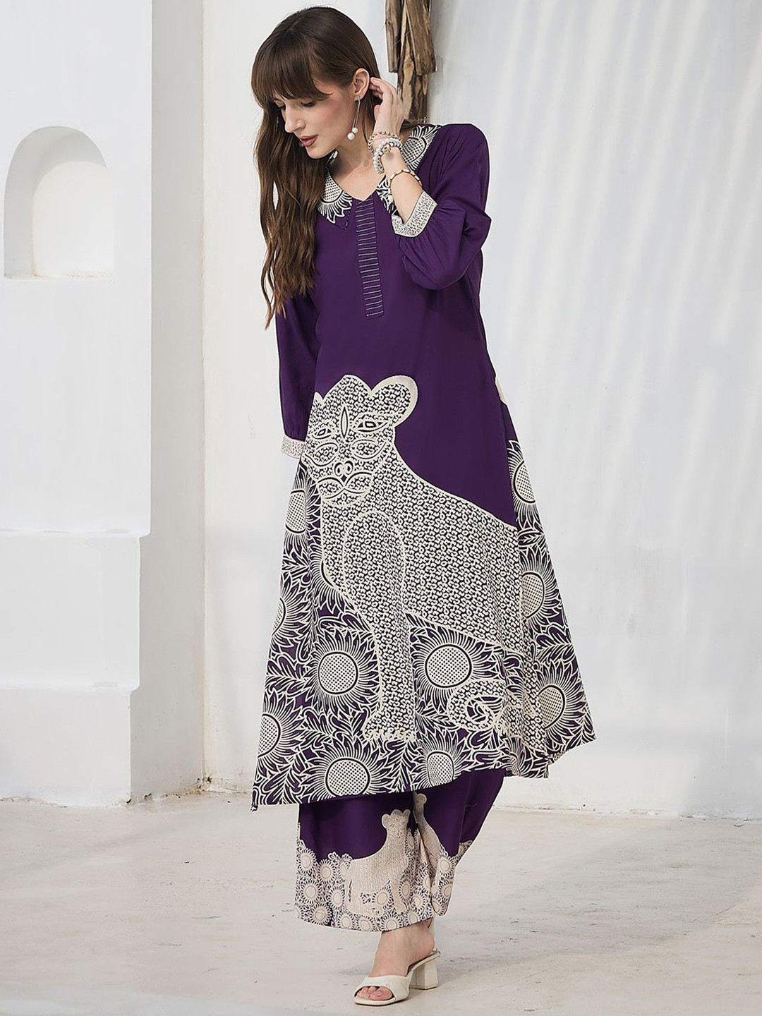 Indo Era Geometric Printed V-Neck A-Line Kurta & Palazzos