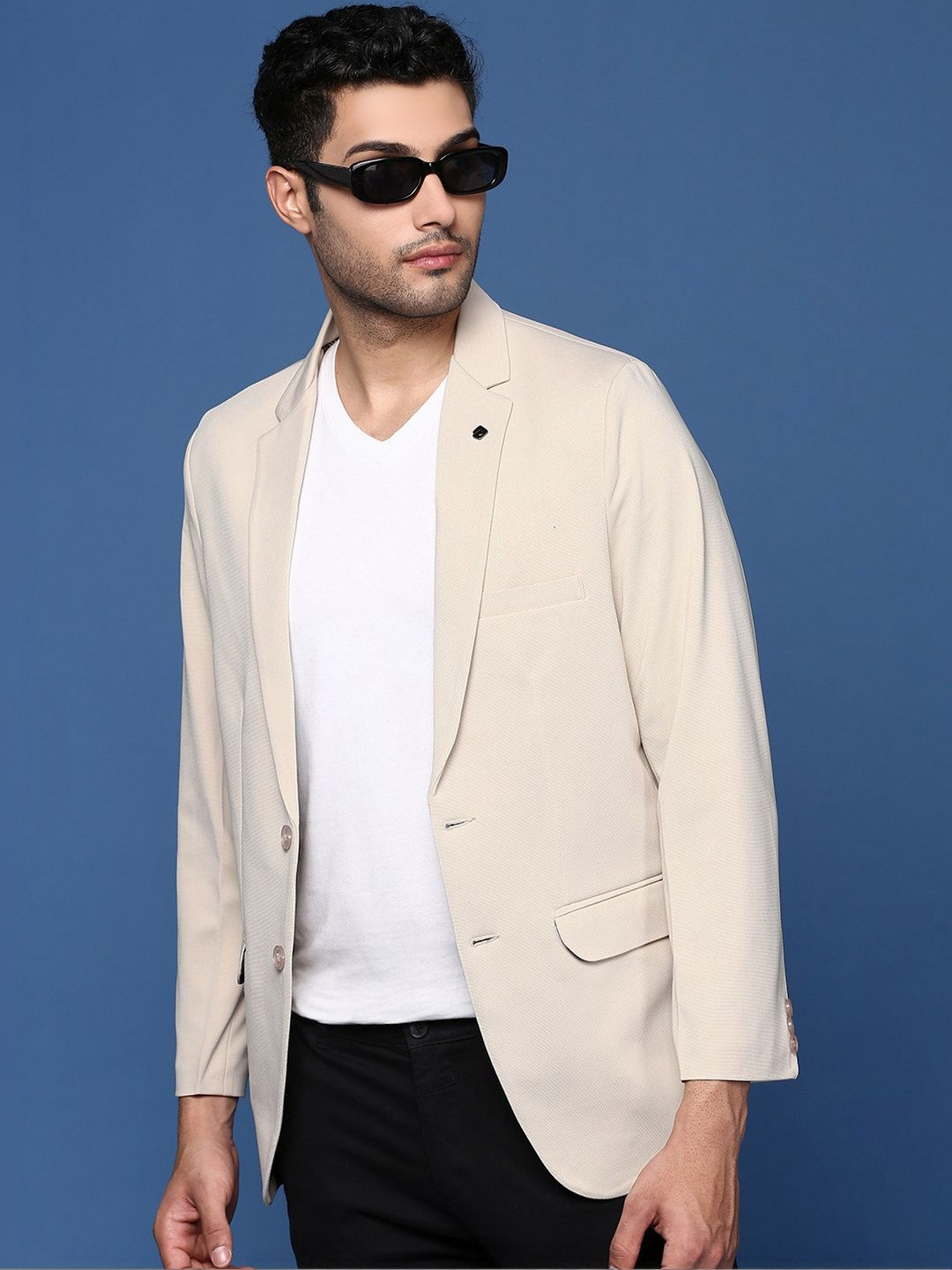 SHOWOFFFF Slim Fit Single-Breasted Blazers