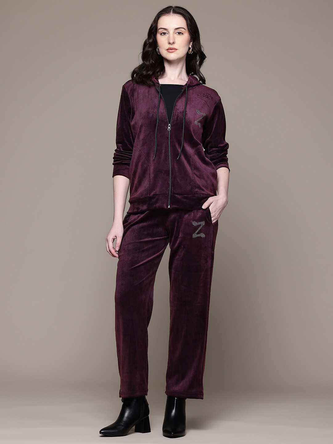 ZORI WORLD Brand Logo Embellished Hooded Velvet Co-Ords