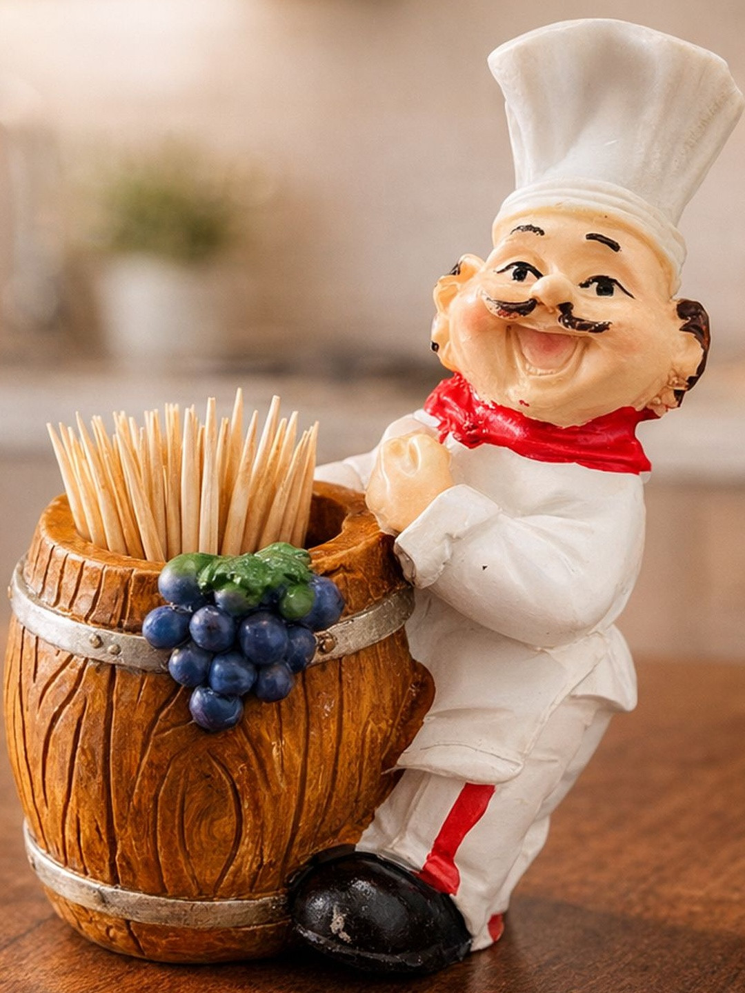 SSS SCULPTURE White Figurine Showpiece