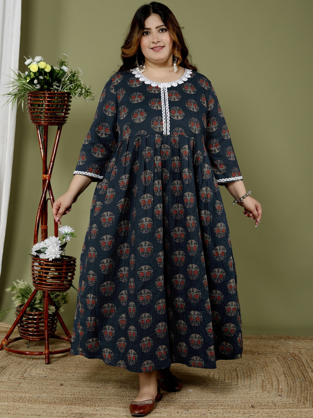 Avnii Floral Print A-Line Maxi Dress