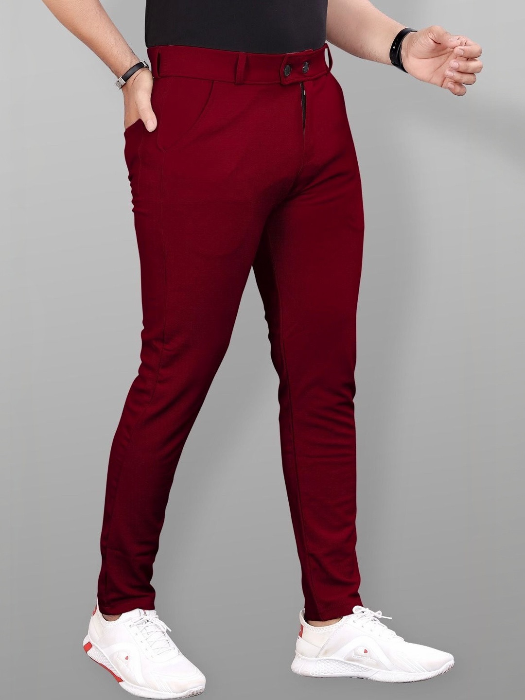 La Pajaro Men Trousers