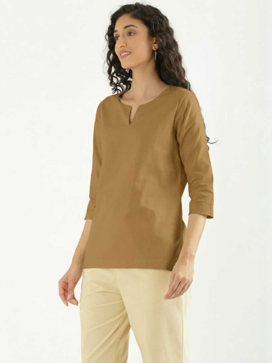 SAADAA Airy Linen Split Neck Short Kurta