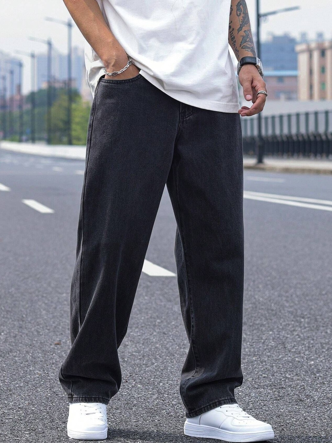 DENIMLOOK Men Mid-Rise Light Fade Stretchable Jeans