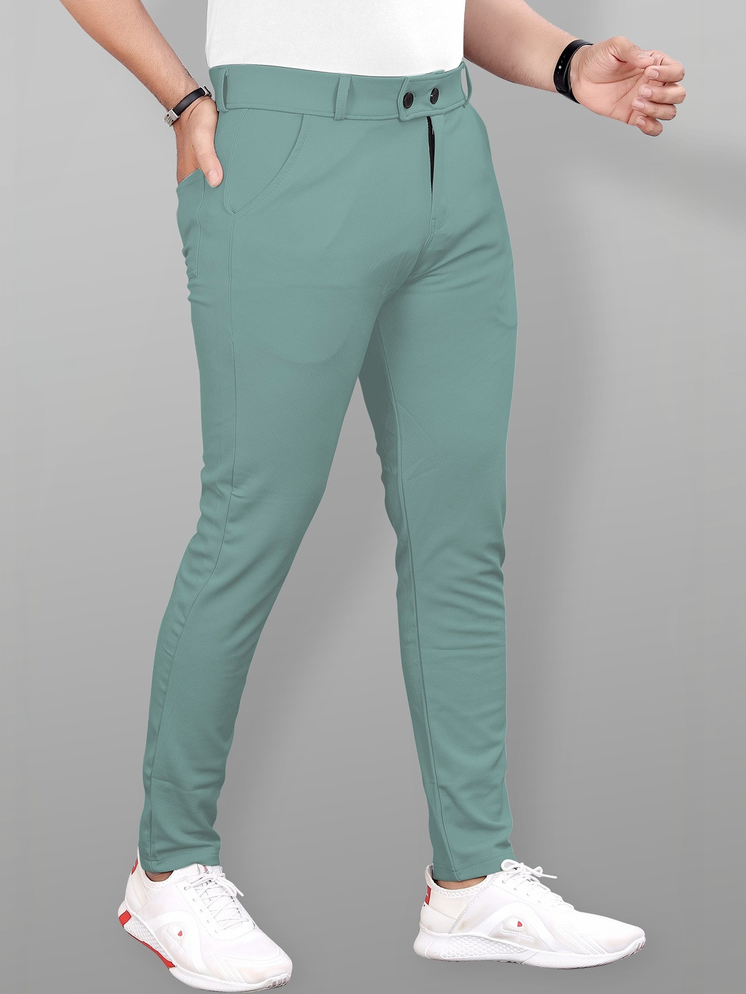 La Pajaro Men Trousers