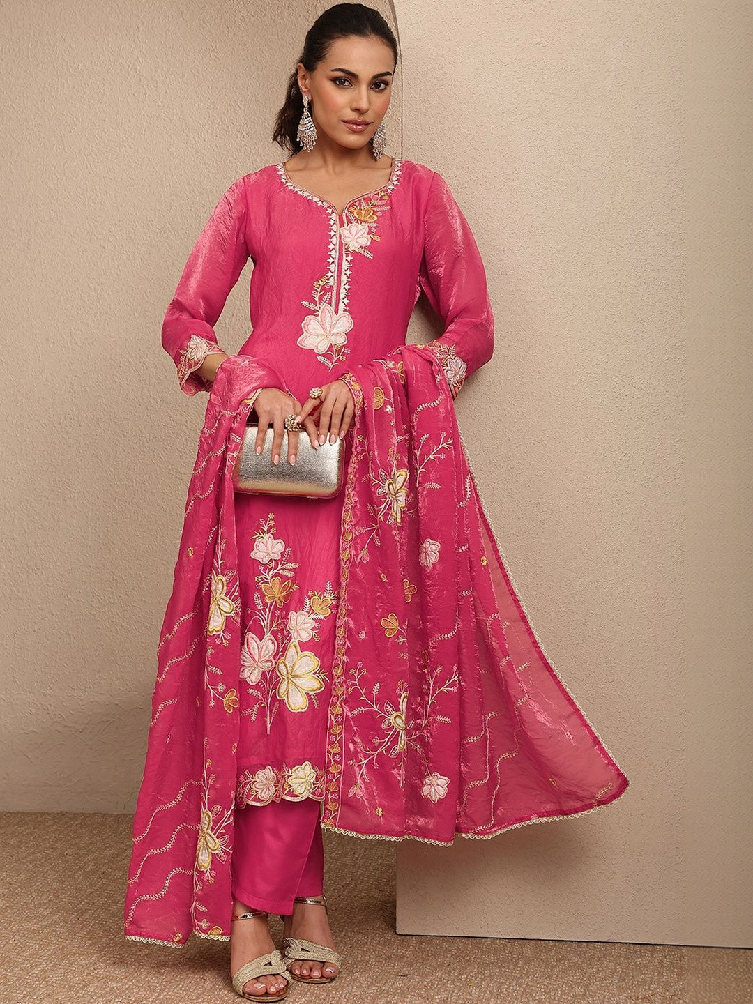 Libas Women Floral Embroidered Regular Thread Work Kurta with Trousers & With Dupatta