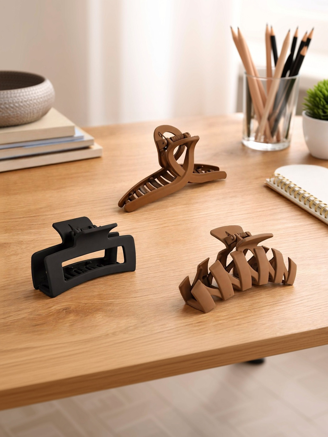 SZN Women Set of 3 Claw Clip