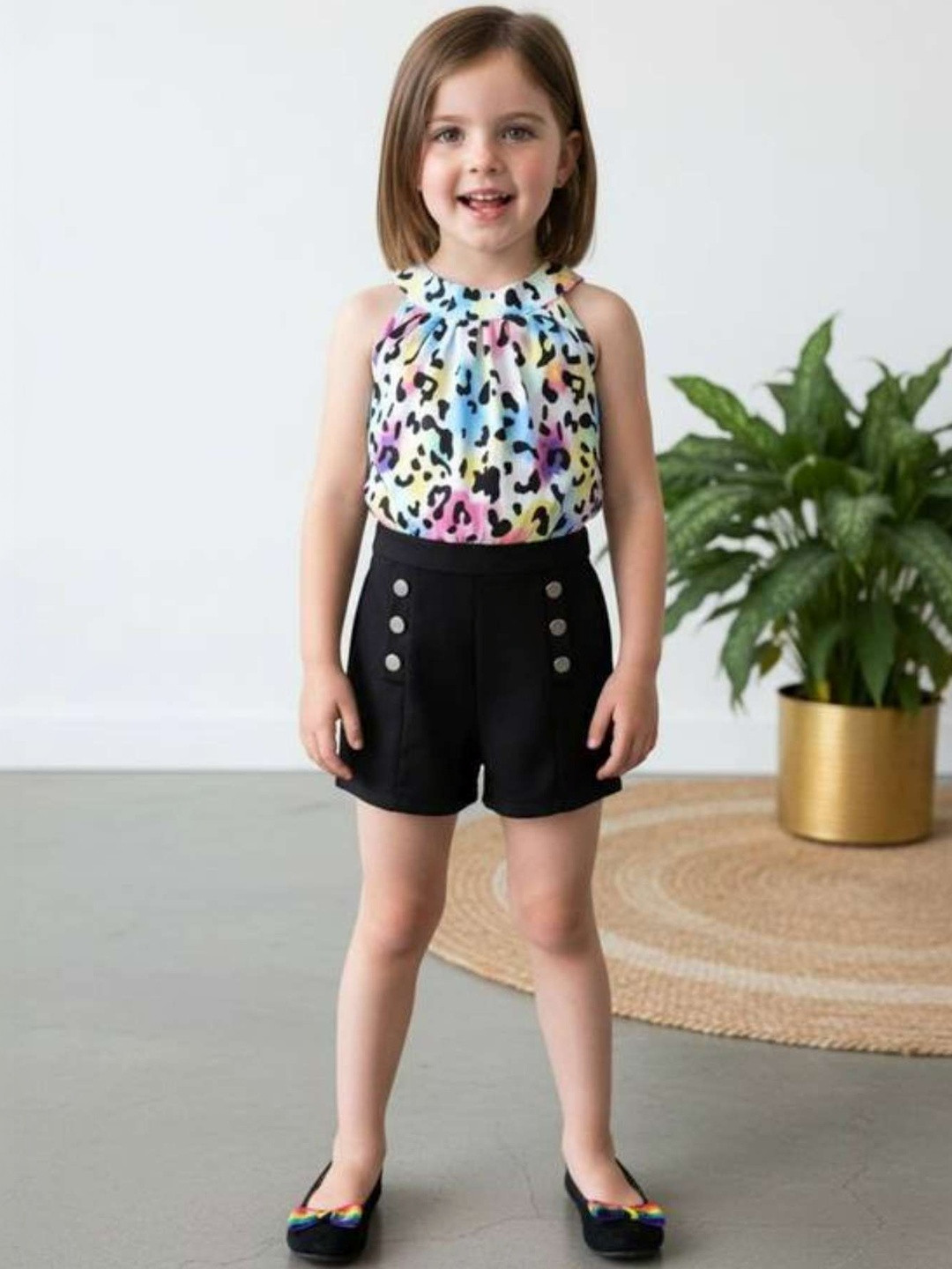 DANFORTH Girls Printed Top with Shorts