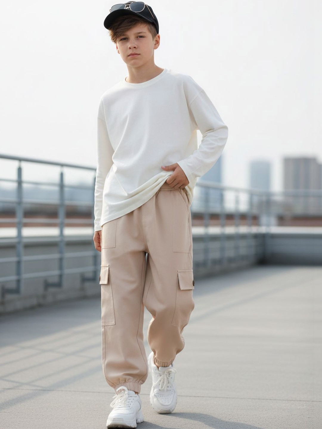 Cutiekins Boys Solid Mid-Rise Regular-Fit Cargo Pants