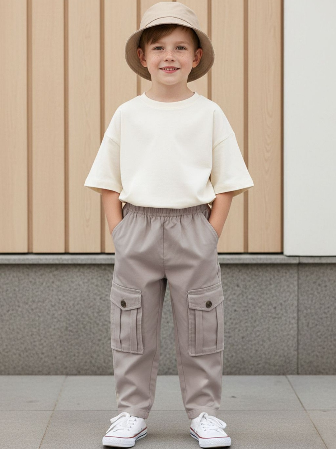 Cutiekins Boys Solid Mid-Rise Regular-Fit Cargo Pants