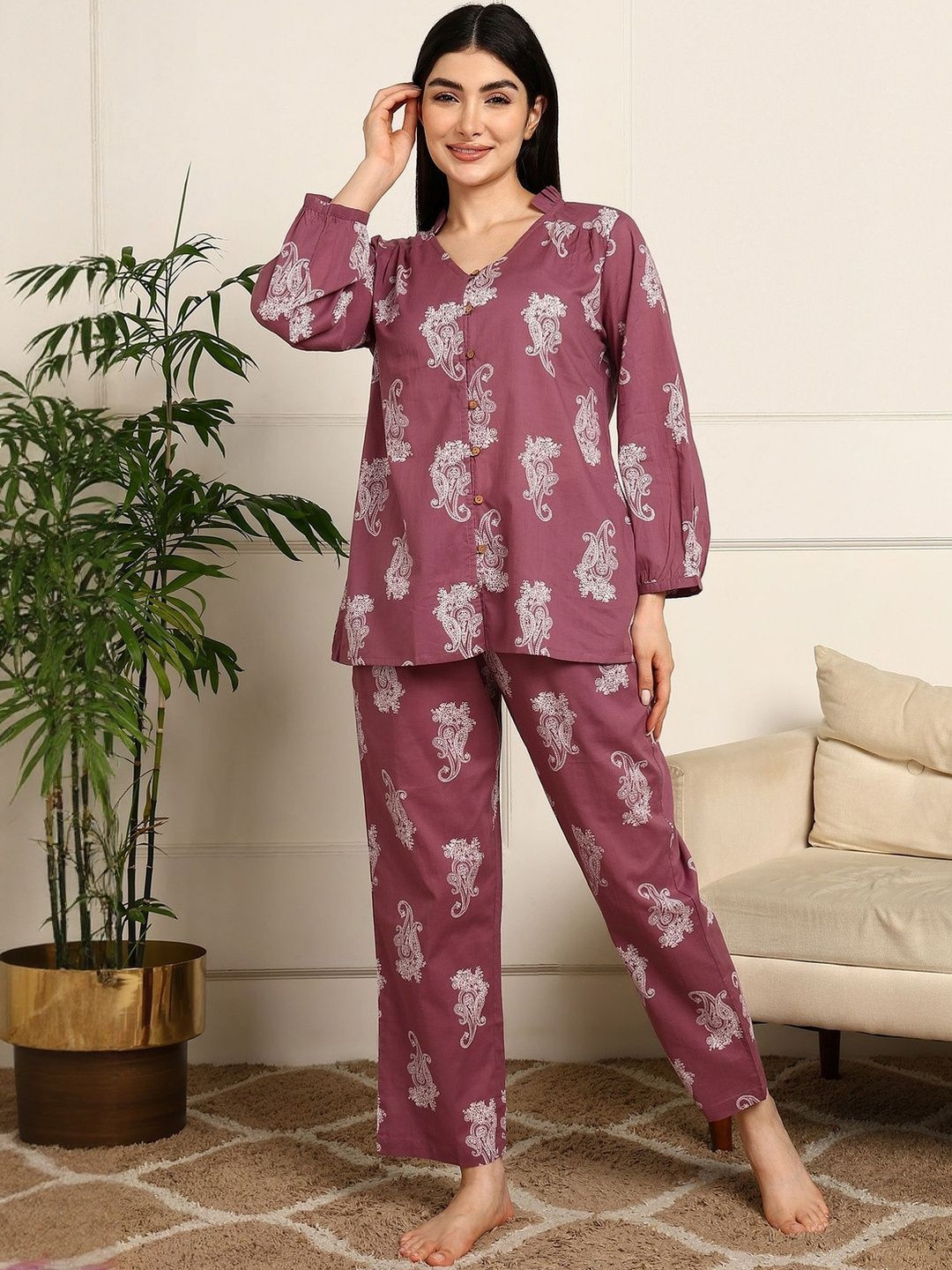 ELITRIX Women Ethnic Motifs Printed Night suit