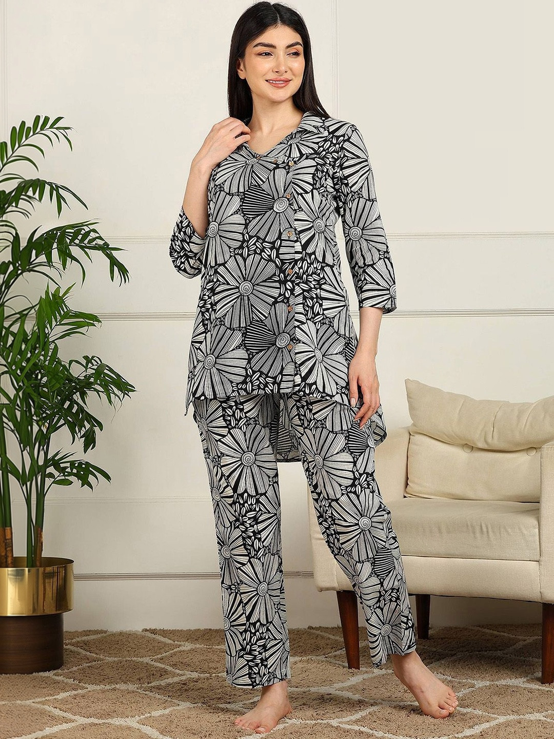ELITRIX Women Floral Printed Night Suit