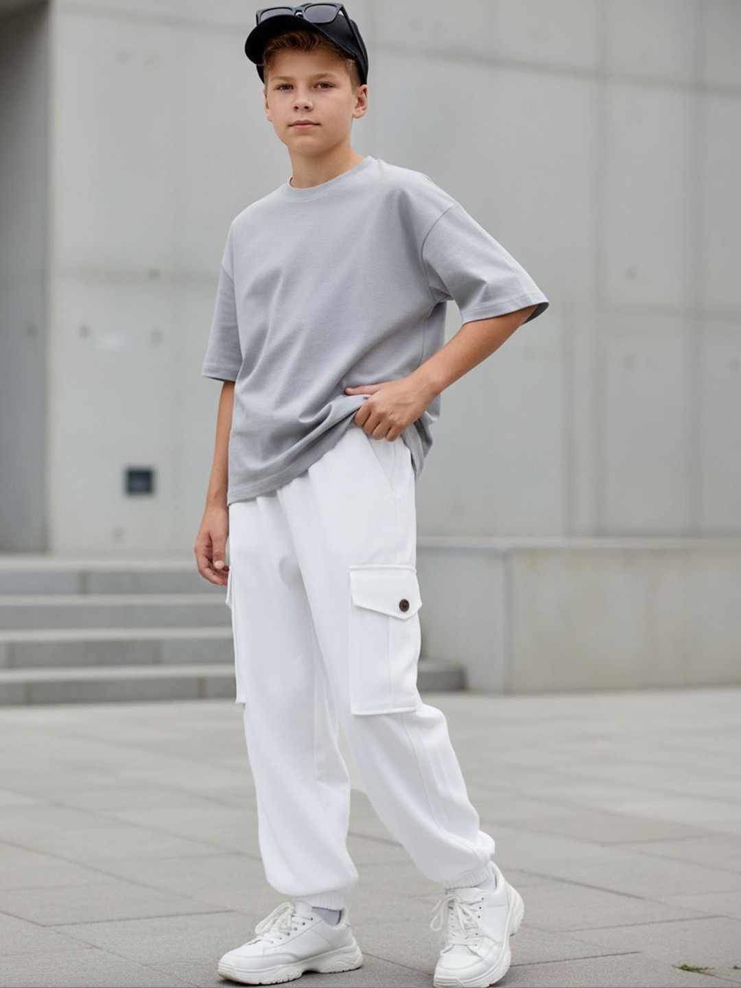 Cutiekins Boys Solid Mid-Rise Regular-Fit Cargo Pants
