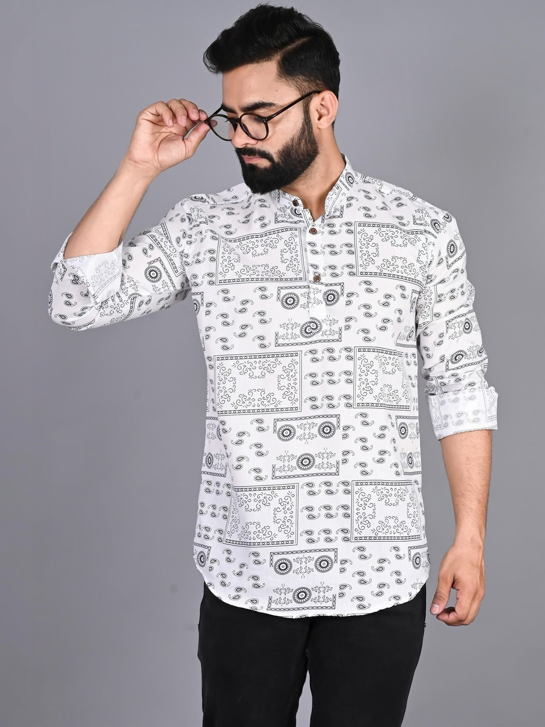 XENOR Men Printed Thread Work Kurta