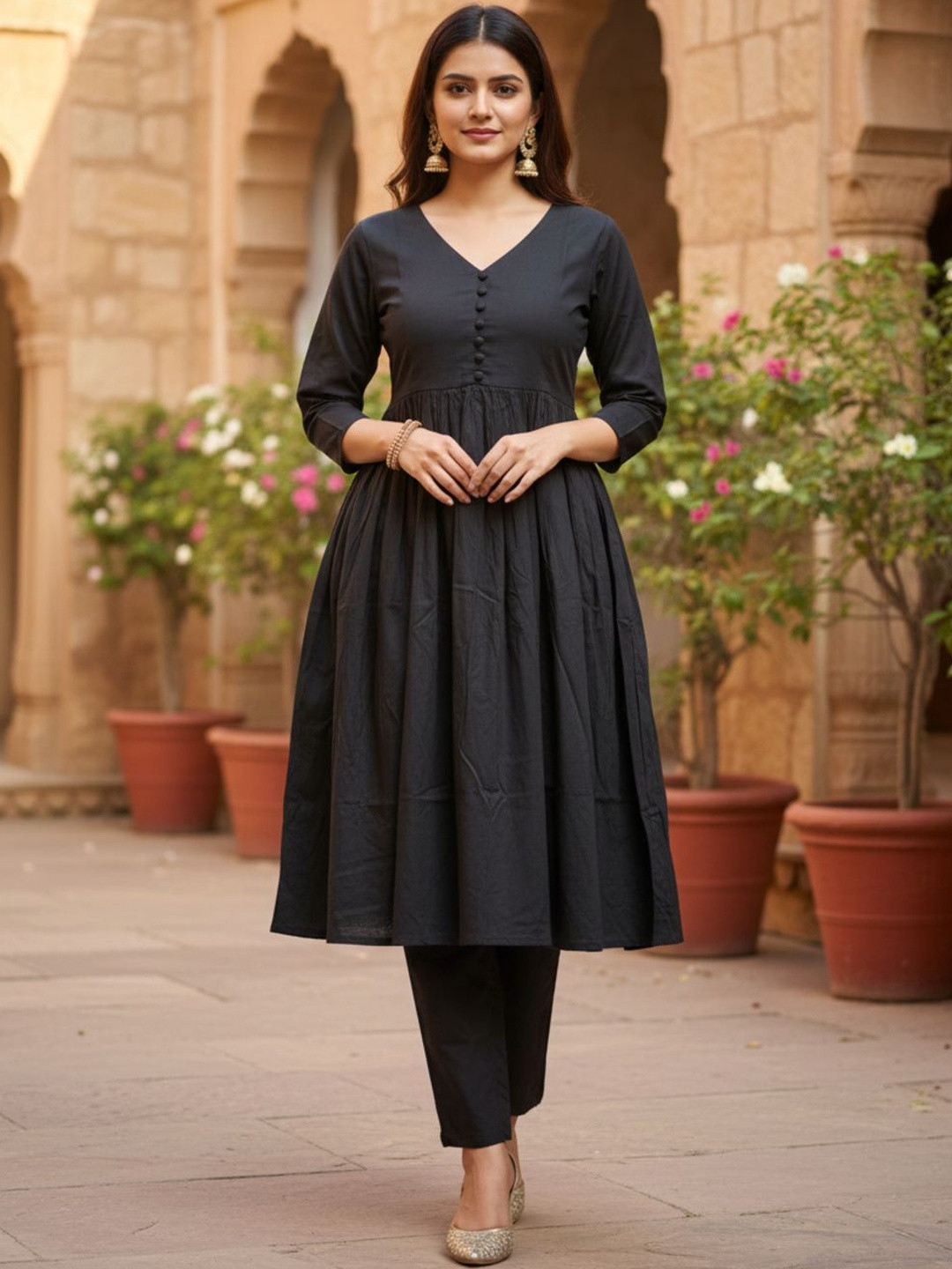 ETZIN Women Regular Kurta with Trousers