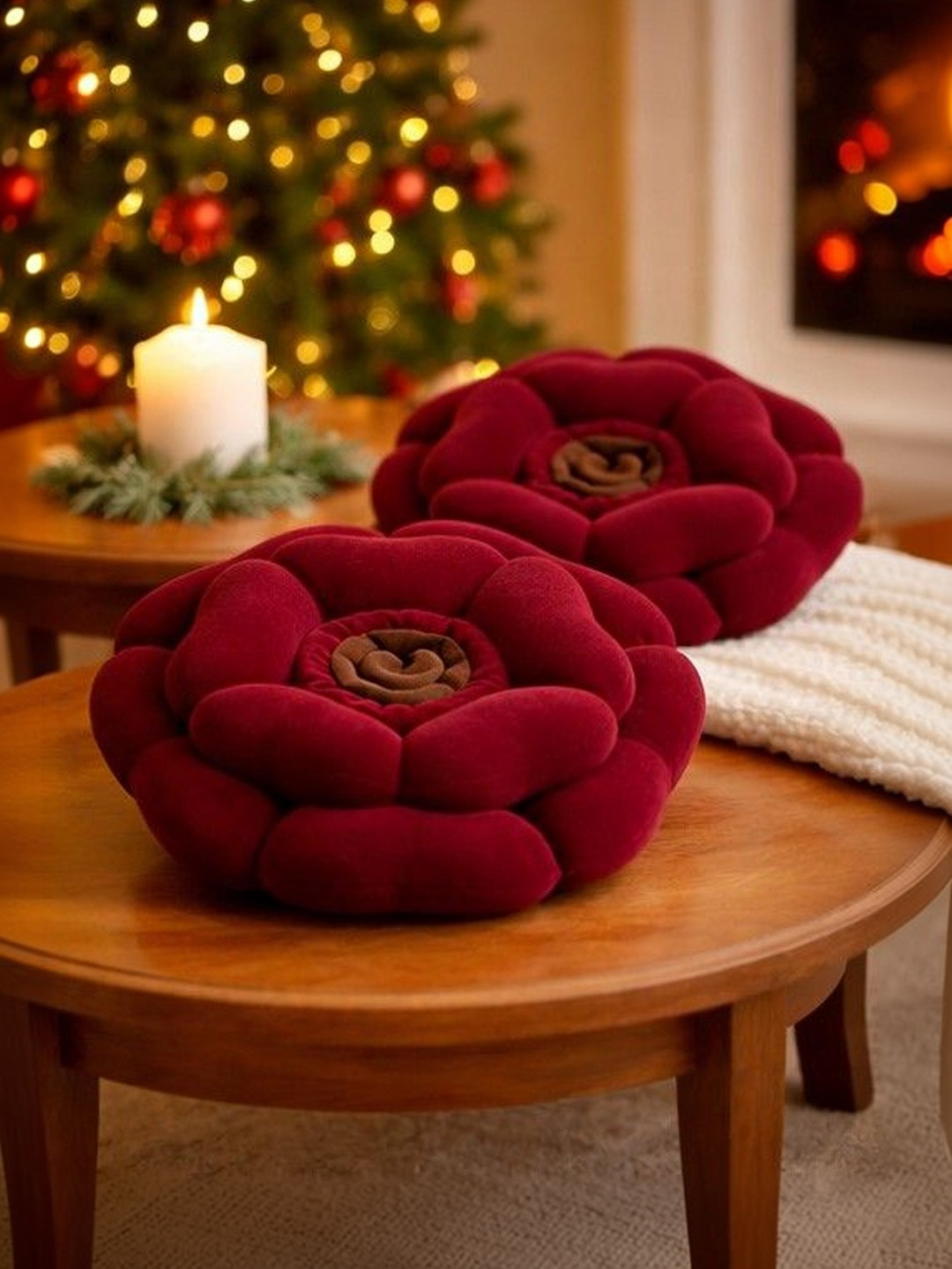 Aura 2Pcs Red & Brown Flower-Shaped Pre-Filled Cushions