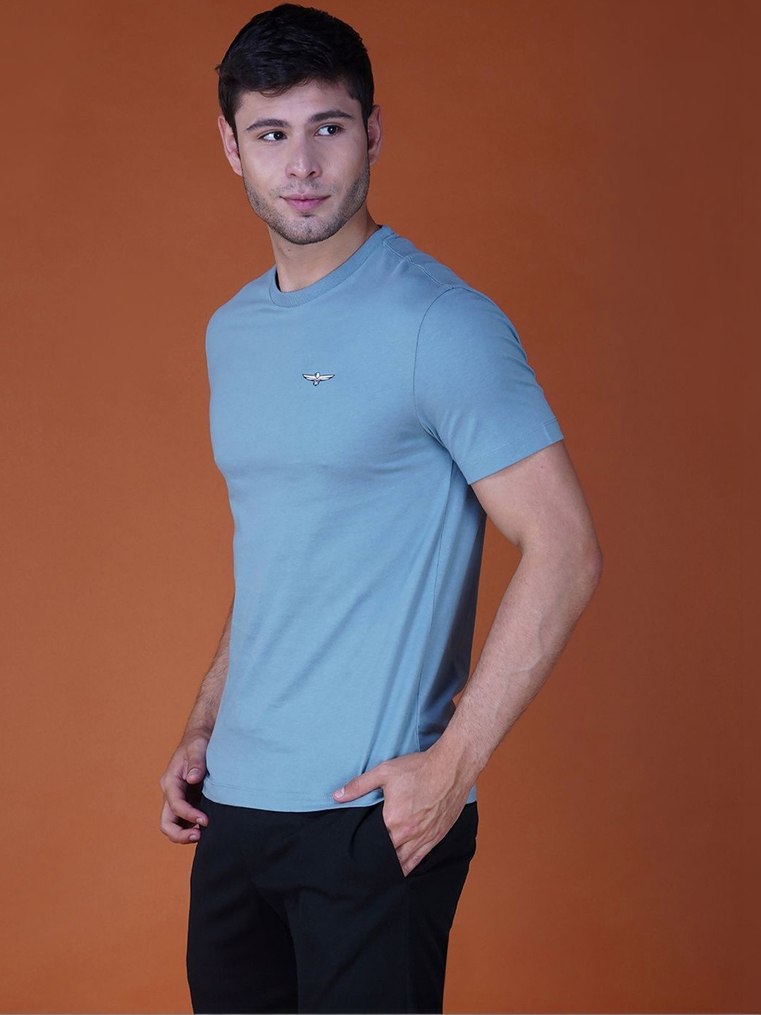 Zvezda Men Regular Fit Sky Blue Round Neck Pure Cotton Solid T-Shirt