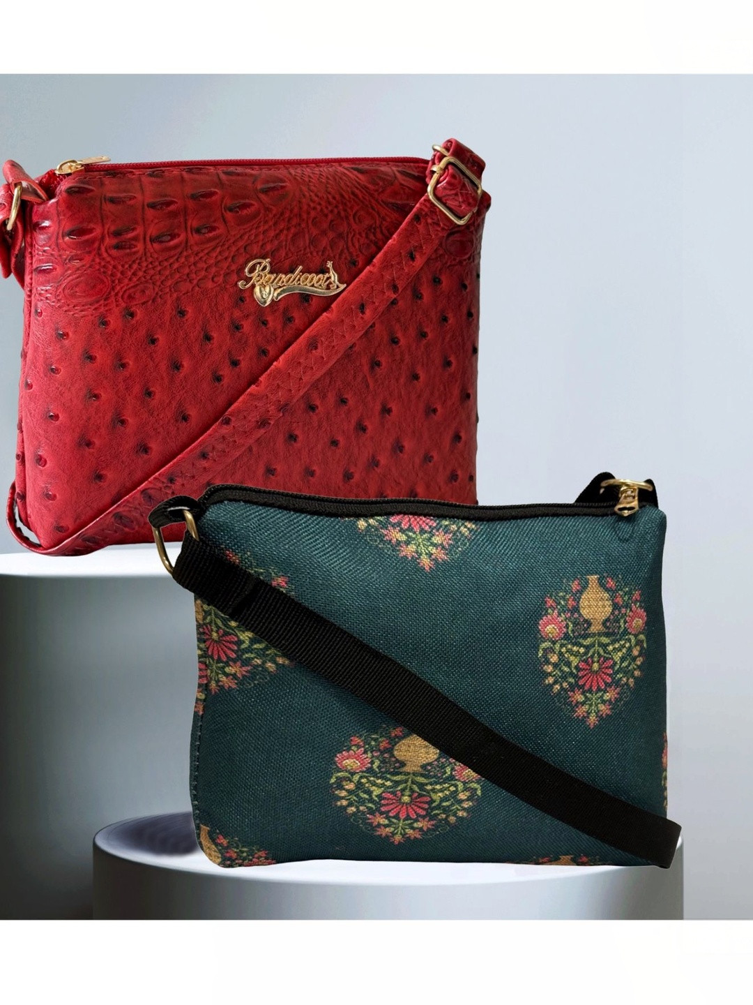 BANDICOOT Textured Sling Bag