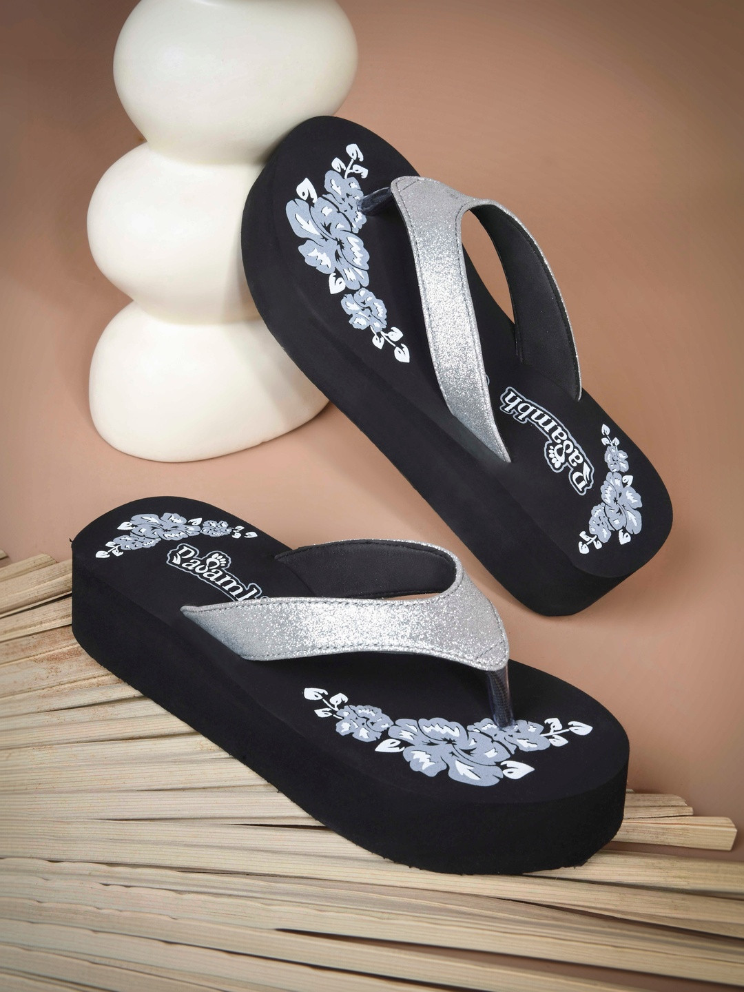Rasambh Women Printed Thong Flip-Flops